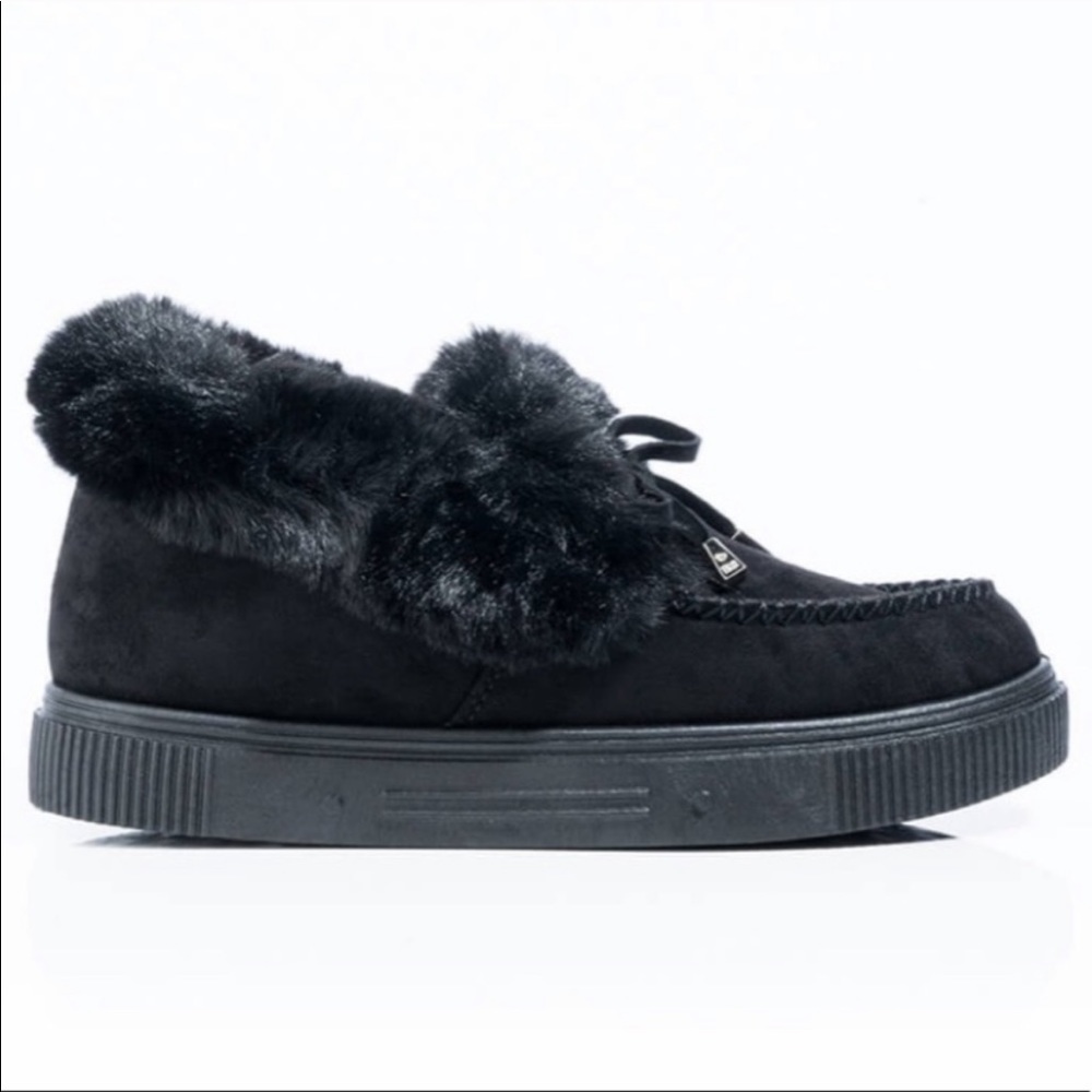 Black Fuzzy Furry Slip-on Moccasin Slippers - Picture 6 of 12